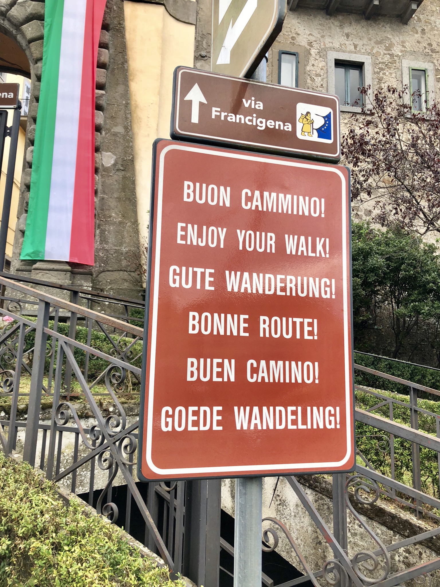 0D2042DE-7612-4660-A9B6-48B68819AD43