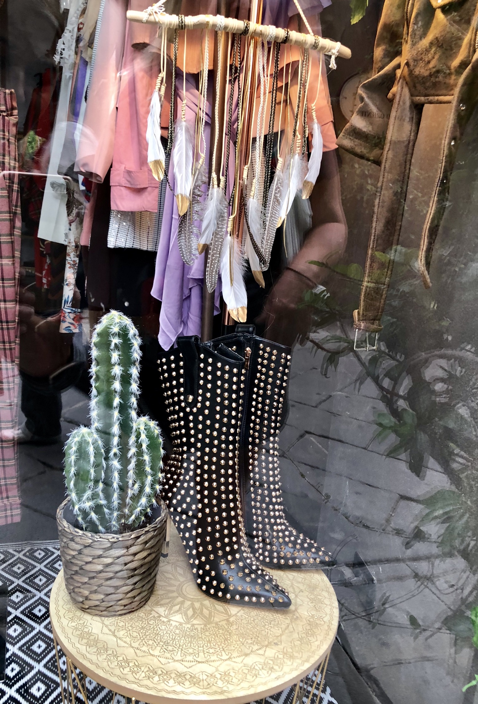 10CD4121-1CAC-47EF-984A-BC7212BF6BFF