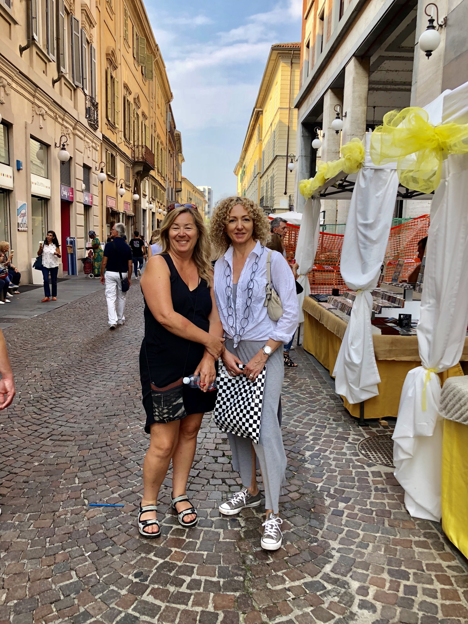 32E0A2AA-2A1A-405E-B372-21E81982DACD