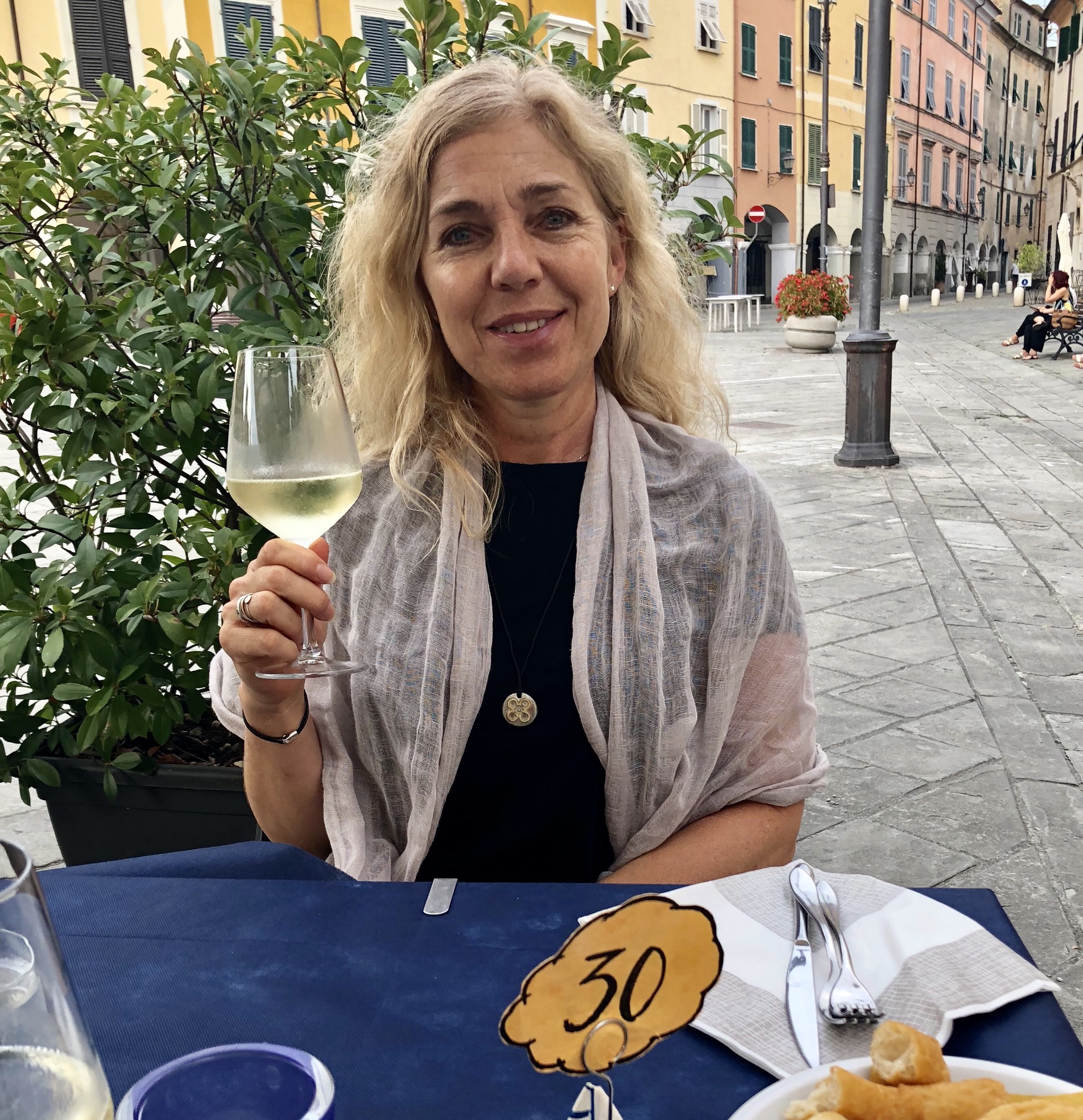 38C6CA0E-1993-4F4F-BC27-7C36CF1675BC