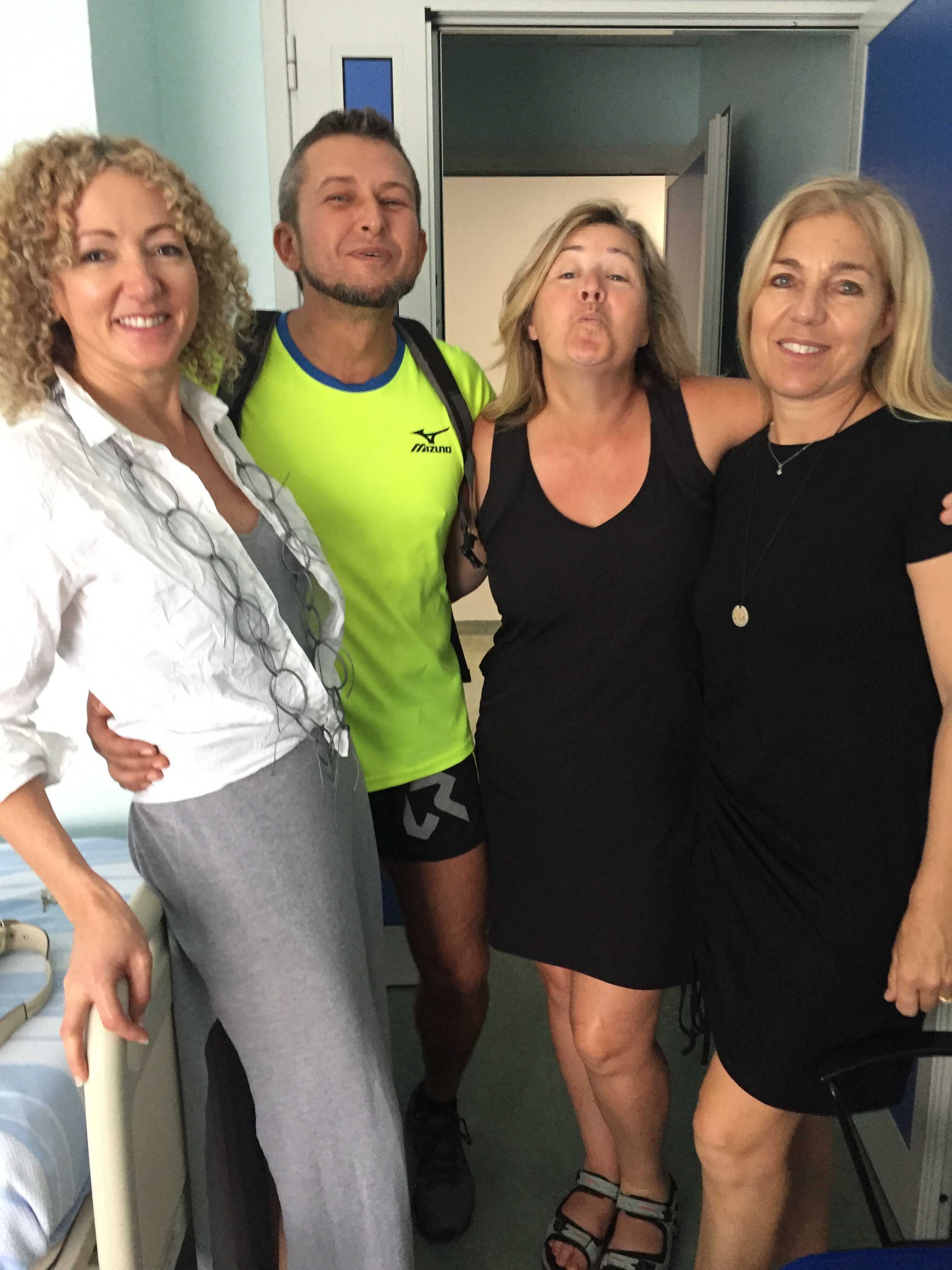 5E720984-D595-4B2A-869A-E221EB43CAD9