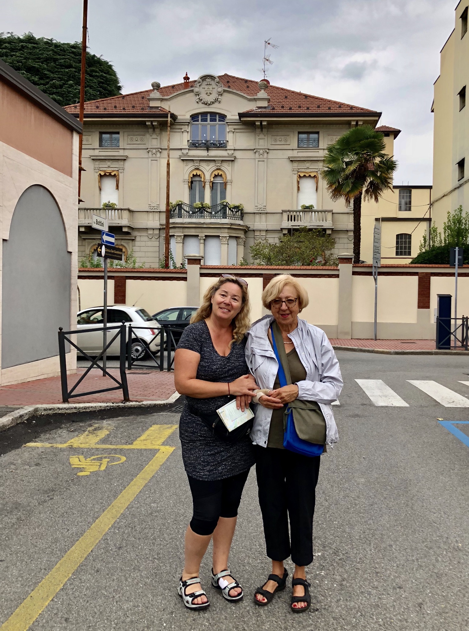 B3EC017E-5448-4428-832D-36B0202B5436