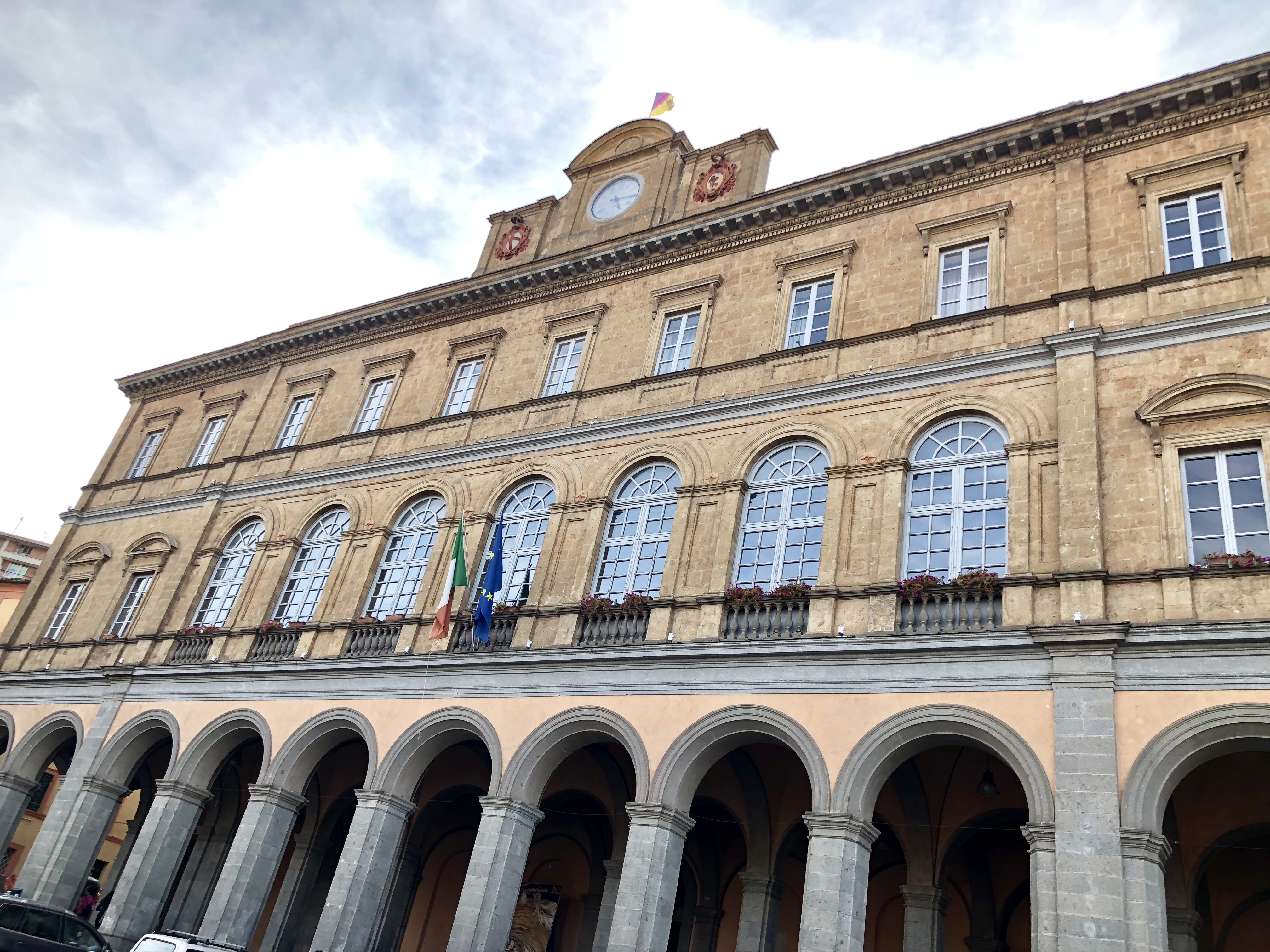 C7F5D316-34BE-4F63-8DC7-2D02133B2203