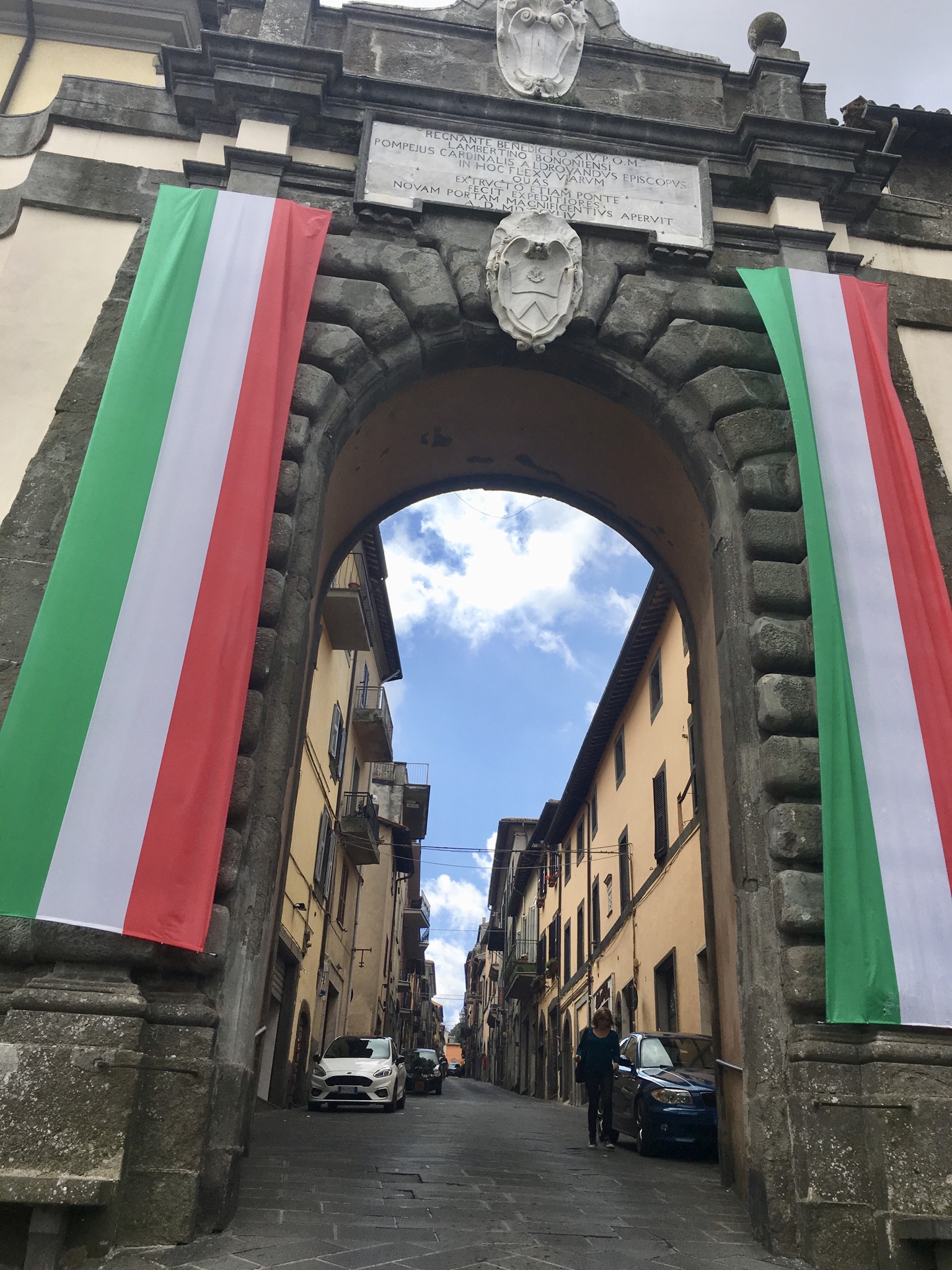 CEC3B6EE-450C-4435-844A-66A394283EA4